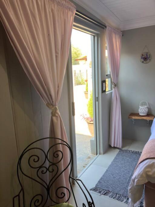 Stellies Accommodation - Room 2 Keetmanshoop Eksteriør billede
