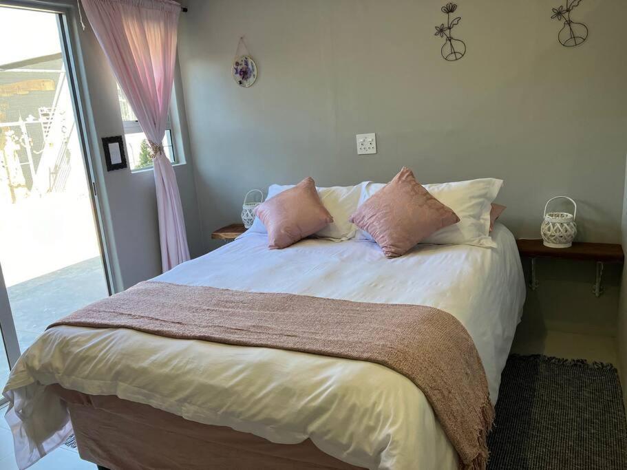 Stellies Accommodation - Room 2 Keetmanshoop Eksteriør billede